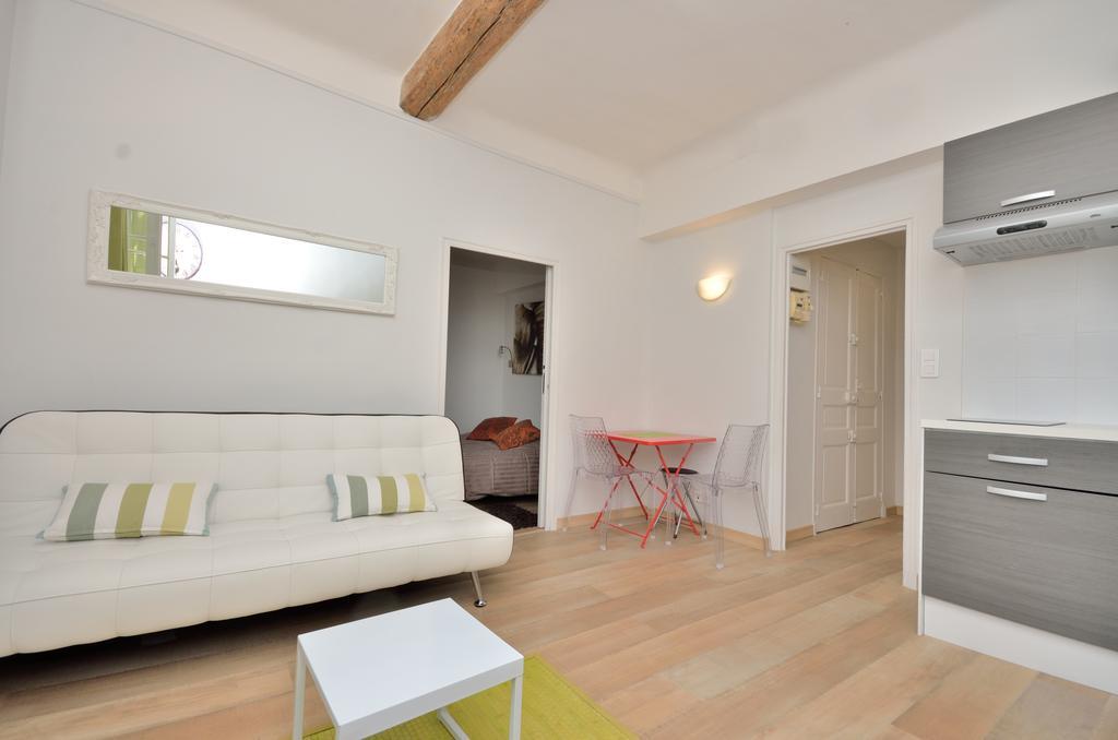 One Bedroom Apartment Palais Des Festivals Cannes Oda fotoğraf